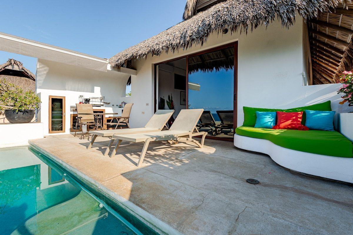 The Pacific seen from the home at Ensueño, Tierra en Armonía