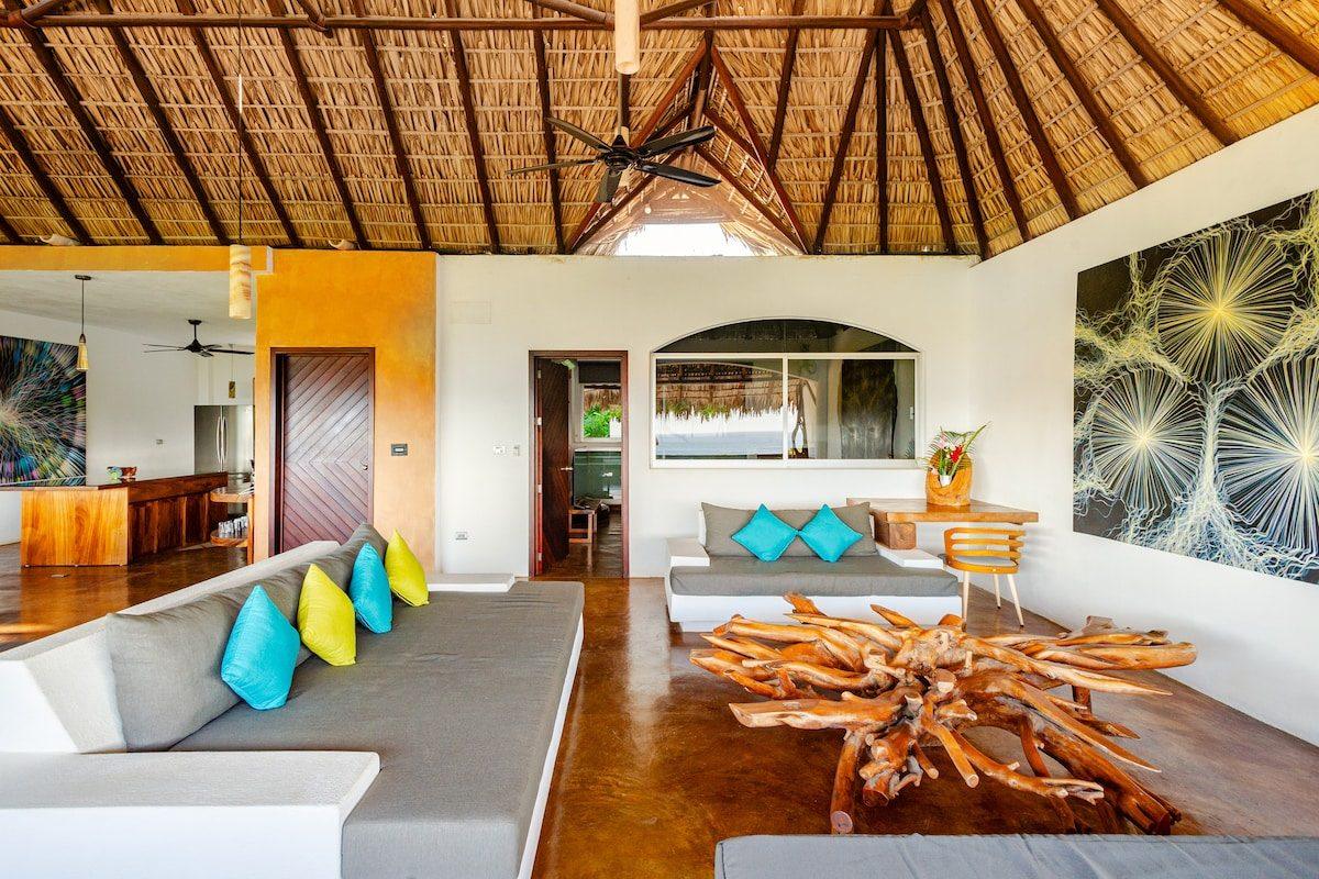 The fully equipped kitchen at Raíz, Tierra en Armonía